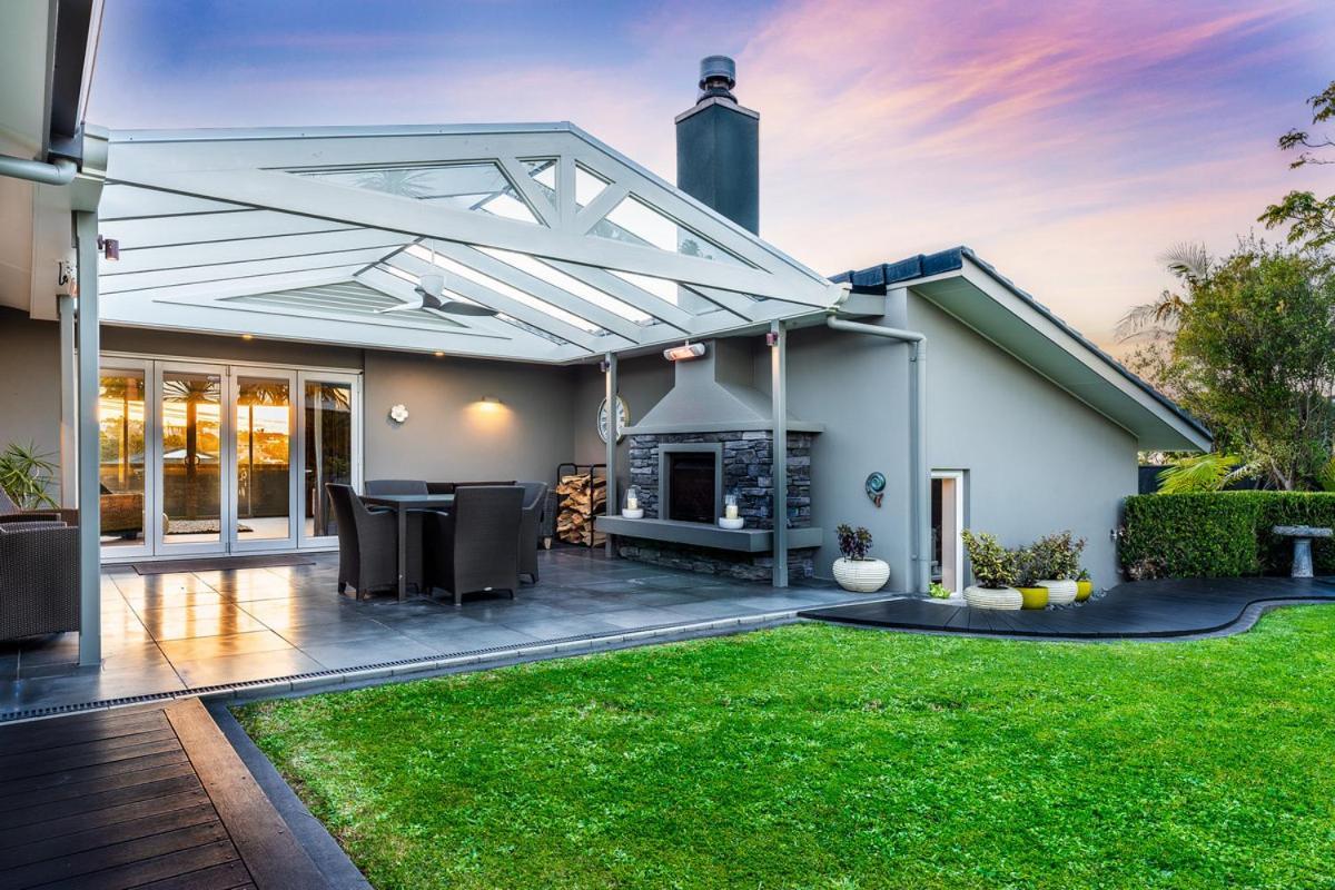 Private Luxury Waterfront Spa Villa Auckland Exterior photo